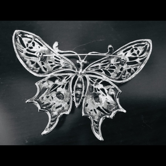 Vintage large sparkling butterfly brooch pin back - Picture 11 of 14
